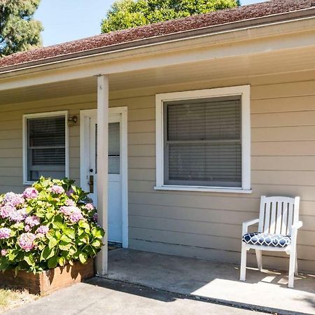 West End Neighborhood Cottage Санта-Роза Екстер'єр фото